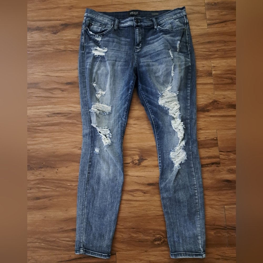 Judy Blue 2xl distressed jeans